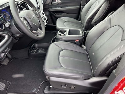 2026 Chrysler Voyager VOYAGER LX