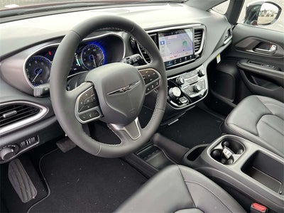 2026 Chrysler Voyager VOYAGER LX