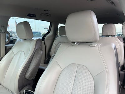 2021 Chrysler Voyager LXI