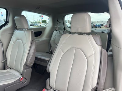 2021 Chrysler Voyager LXI
