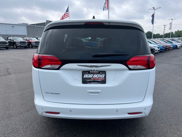 2021 Chrysler Voyager LXI