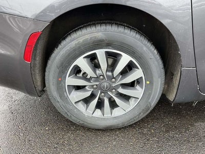 2022 Chrysler Pacifica Hybrid Touring L