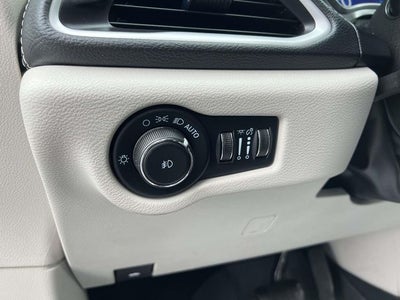 2022 Chrysler Pacifica Hybrid Touring L