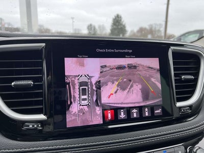 2022 Chrysler Pacifica Hybrid Touring L