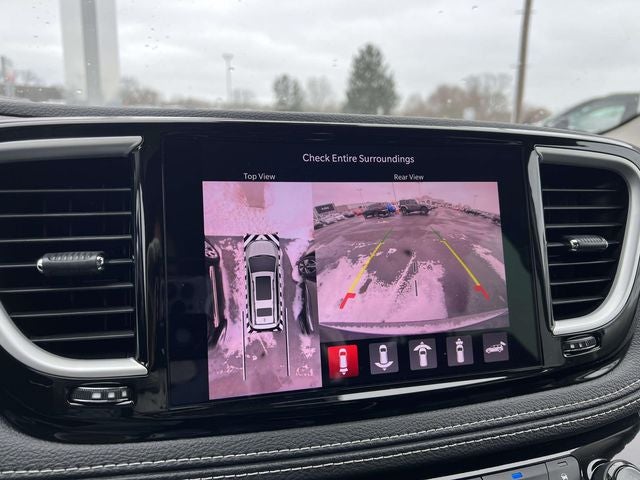 2022 Chrysler Pacifica Hybrid Touring L