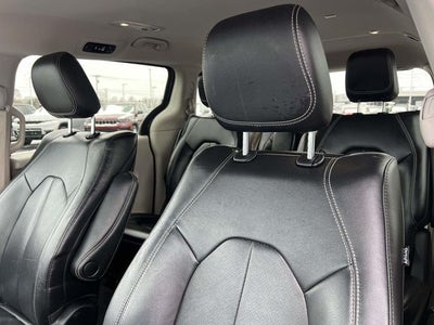 2022 Chrysler Pacifica Hybrid Touring L