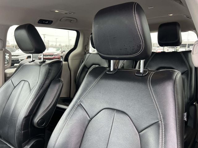 2022 Chrysler Pacifica Hybrid Touring L