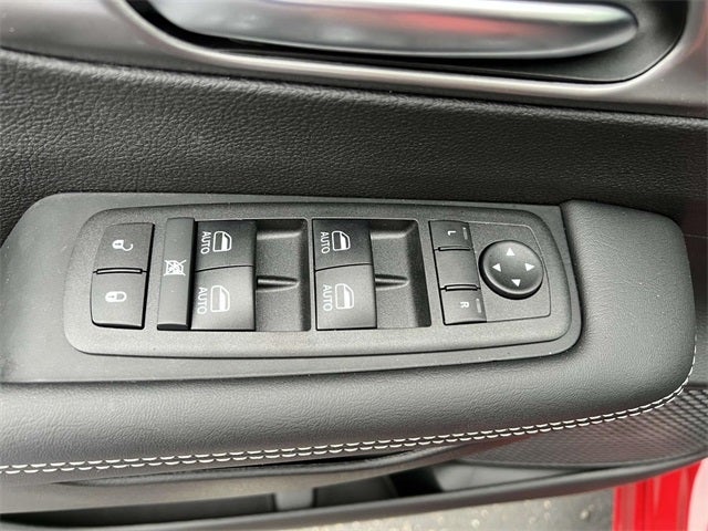 2025 Chrysler Pacifica PACIFICA SELECT AWD