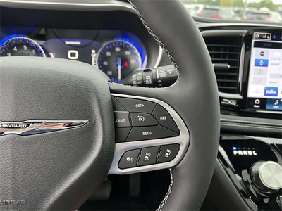 2025 Chrysler Pacifica PACIFICA SELECT AWD