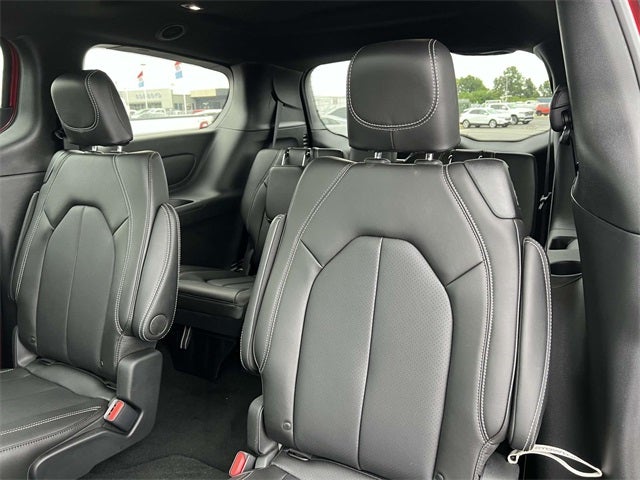 2025 Chrysler Pacifica PACIFICA SELECT AWD