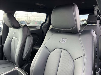 2026 Chrysler Pacifica PACIFICA SELECT AWD