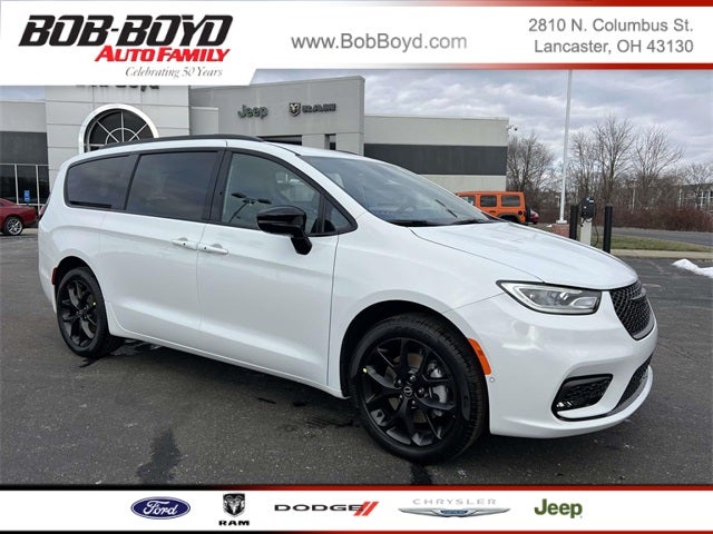 2026 Chrysler Pacifica PACIFICA SELECT AWD