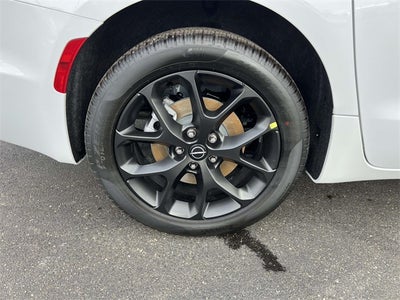 2026 Chrysler Pacifica PACIFICA SELECT AWD