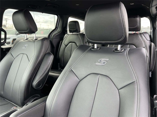 2026 Chrysler Pacifica PACIFICA SELECT AWD