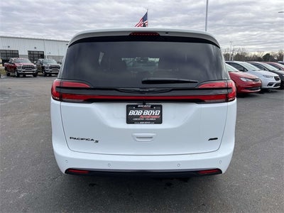 2026 Chrysler Pacifica PACIFICA SELECT AWD