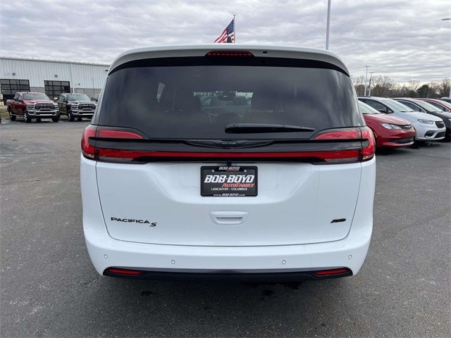 2026 Chrysler Pacifica PACIFICA SELECT AWD