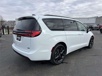 2026 Chrysler Pacifica PACIFICA SELECT AWD