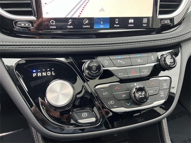 2026 Chrysler Pacifica PACIFICA LIMITED AWD