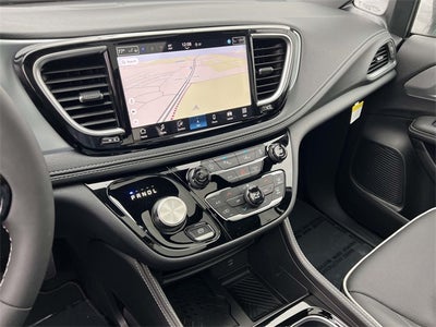 2026 Chrysler Pacifica PACIFICA LIMITED AWD