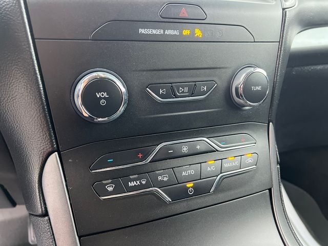2020 Ford Edge SE