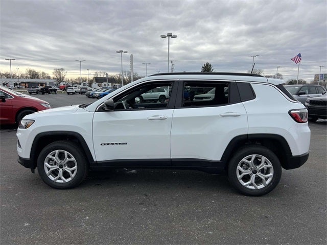 2026 Jeep Compass COMPASS LATITUDE 4X4