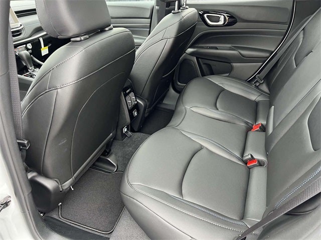 2025 Jeep Compass COMPASS LIMITED 4X4