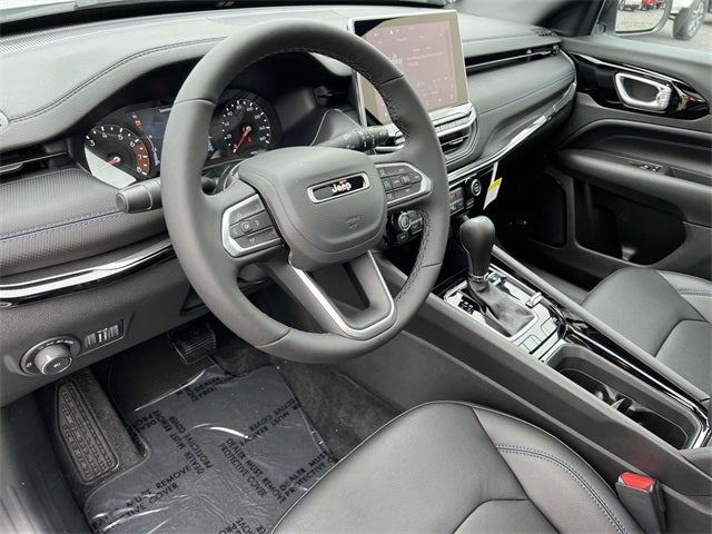 2025 Jeep Compass COMPASS LIMITED 4X4