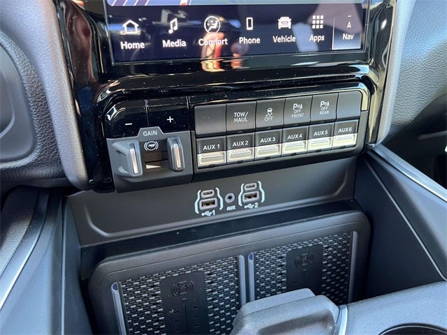 2026 RAM Ram 3500 RAM 3500 BIG HORN CREW CAB 4X4 8' BOX