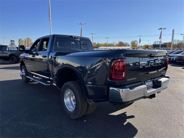 2026 RAM Ram 3500 RAM 3500 BIG HORN CREW CAB 4X4 8' BOX