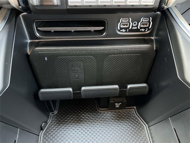 2024 RAM 2500 Laramie Crew Cab 4x4 6'4' Box