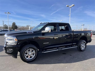 2024 RAM 2500 Laramie Crew Cab 4x4 6'4' Box