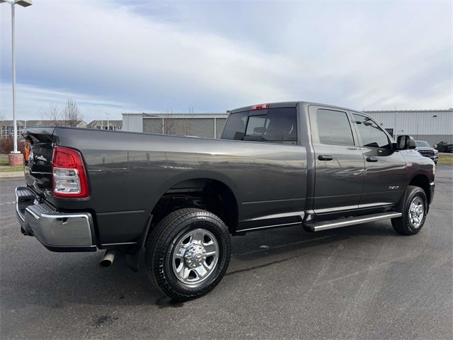 2022 RAM 2500 Tradesman Crew Cab 4x4 8' Box