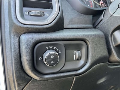 2026 RAM Ram 5500 Chassis Cab RAM 5500 TRADESMAN CHASSIS CREW CAB 4X4 84' CA