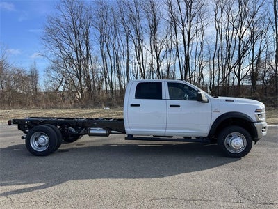 2026 RAM Ram 5500 Chassis Cab RAM 5500 TRADESMAN CHASSIS CREW CAB 4X4 84' CA