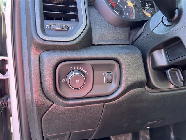 2025 RAM Ram 3500 Chassis Cab RAM 3500 TRADESMAN CHASSIS REGULAR CAB 4X4 84' CA