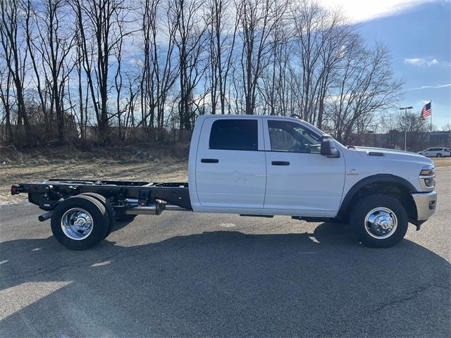 2026 RAM Ram 3500 Chassis Cab RAM 3500 TRADESMAN CREW CAB CHASSIS 4X4 60' CA