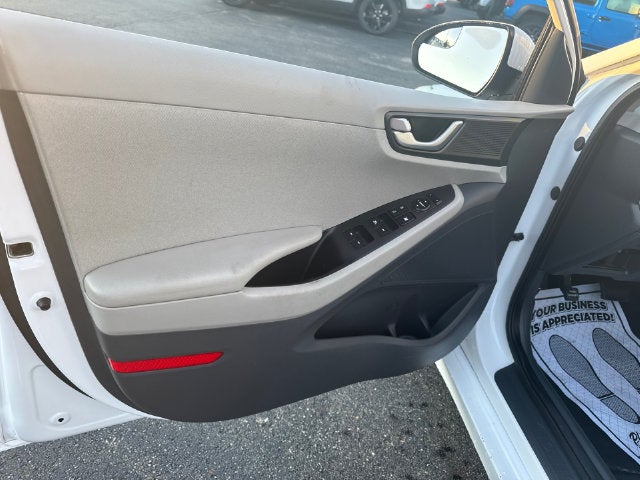2017 Hyundai Ioniq Hybrid Blue
