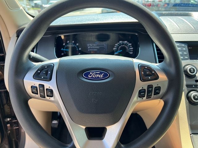 2016 Ford Taurus SE