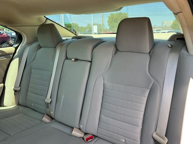 2016 Ford Taurus SE