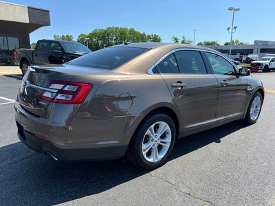 2016 Ford Taurus SE