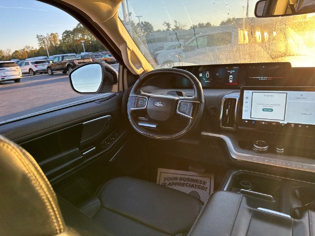 2025 Ford Expedition Platinum