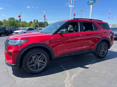 2025 Ford Explorer ST-Line