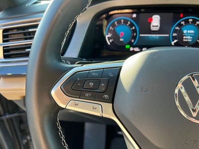 2024 Volkswagen Atlas Cross Sport 2.0T SE w/Technology