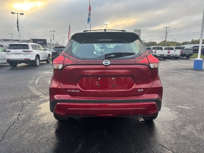 2021 Nissan Kicks SR
