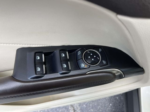 2015 Lincoln MKC Base
