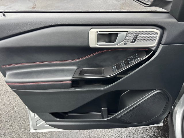 2024 Ford Explorer ST-Line