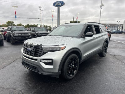 2024 Ford Explorer ST-Line