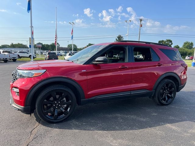 2023 Ford Explorer ST-Line