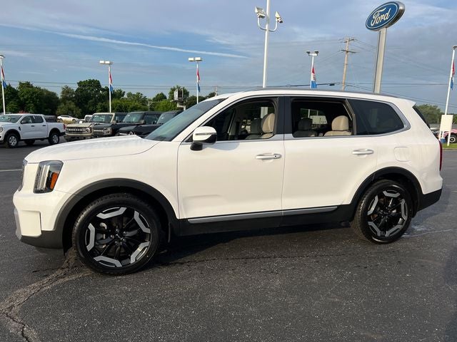 2023 Kia Telluride S